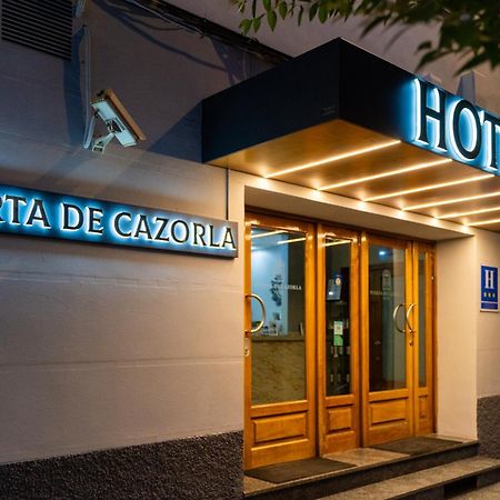 Hotel Puerta De กาซอร์ลา ภายนอก รูปภาพ