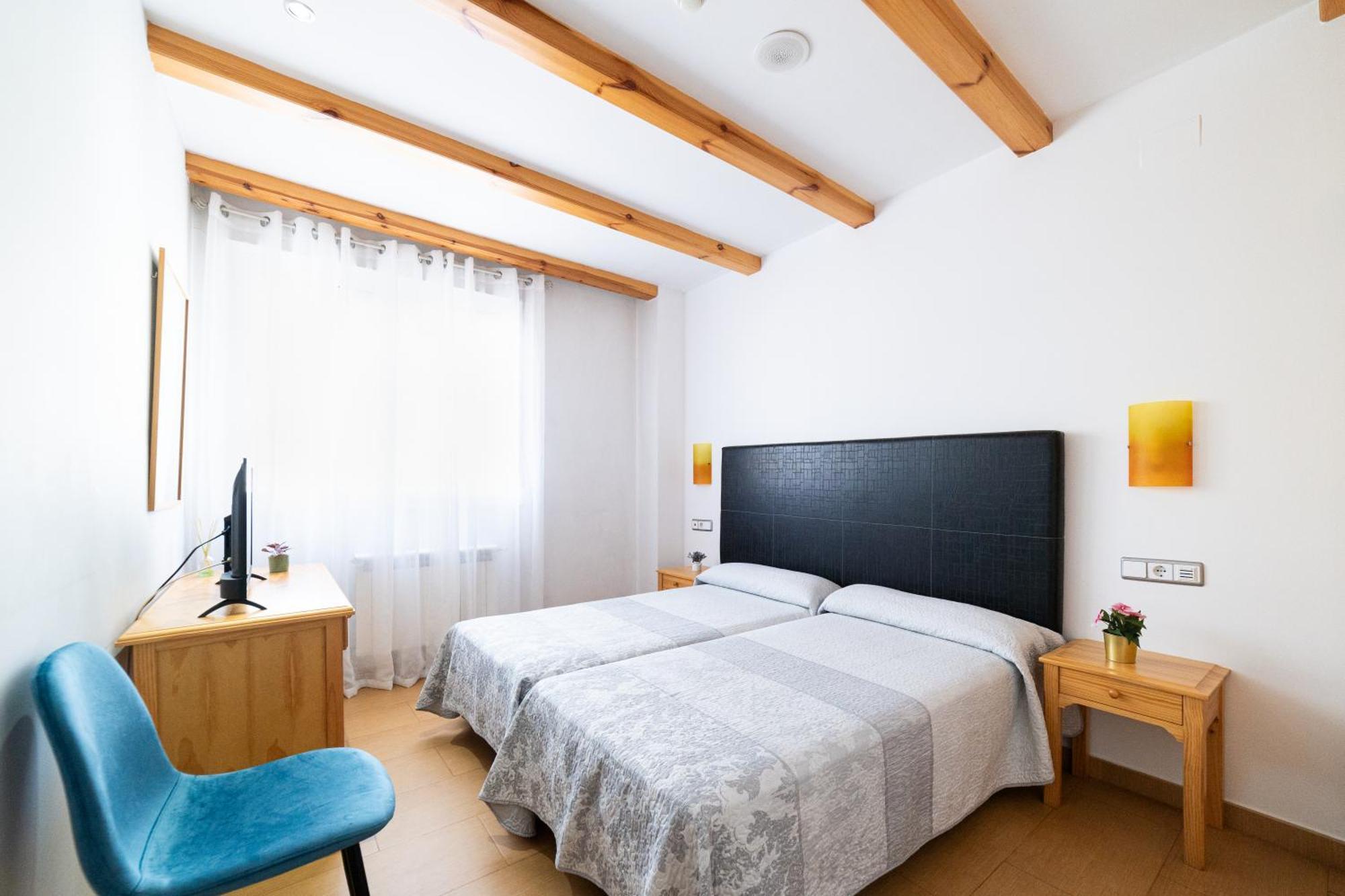 Hotel Puerta De กาซอร์ลา ภายนอก รูปภาพ