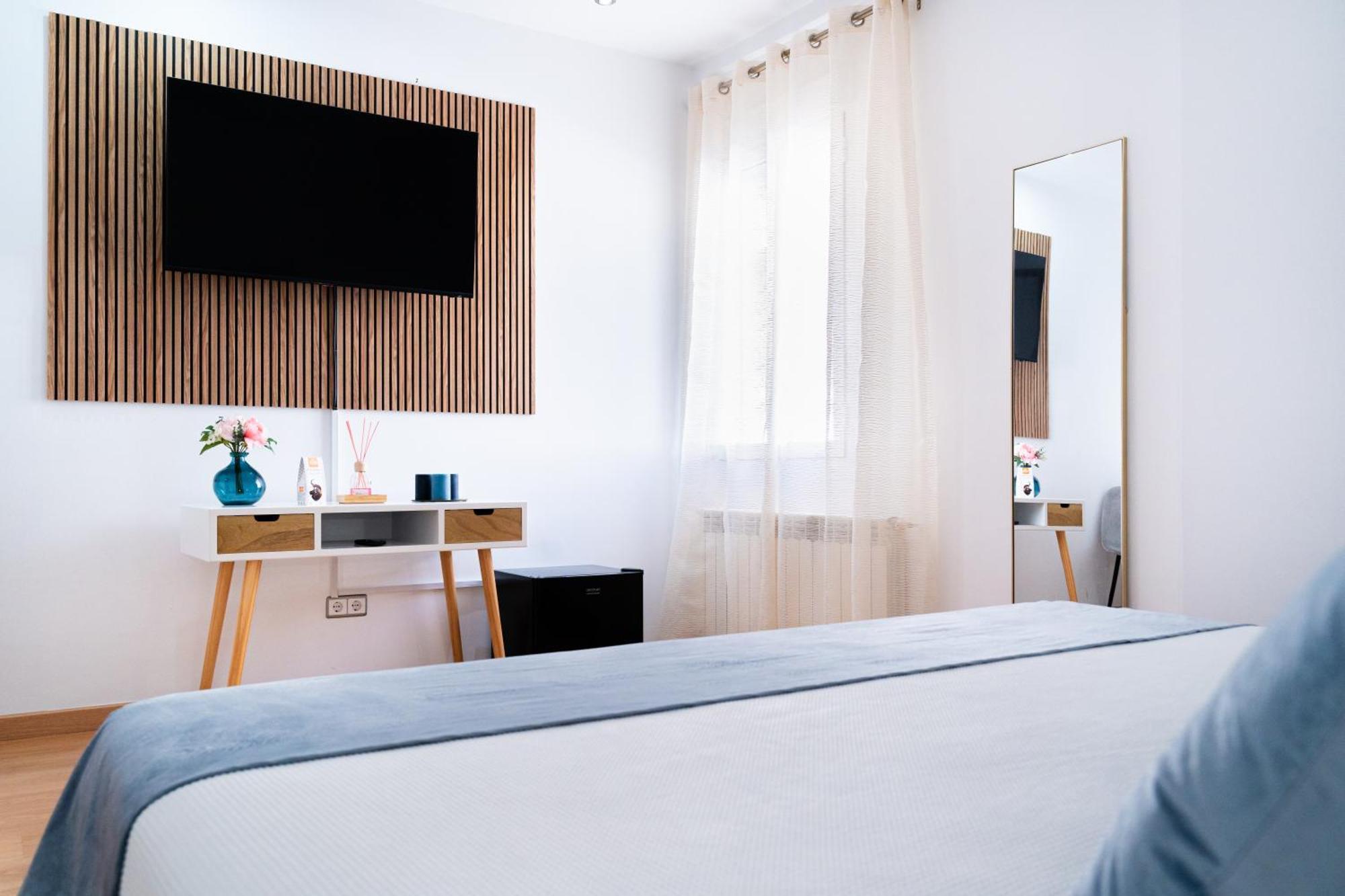 Hotel Puerta De กาซอร์ลา ภายนอก รูปภาพ